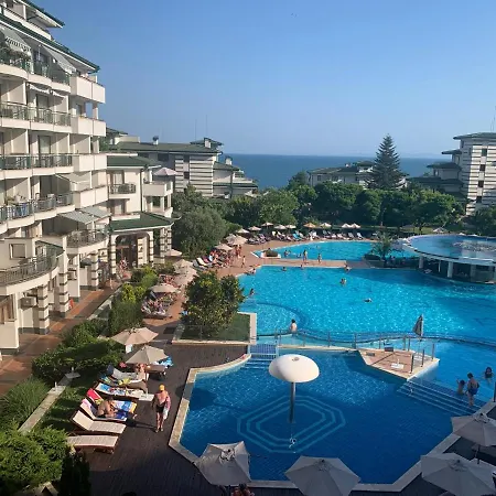 Appartement Kalina Private In Emerald Resort, *